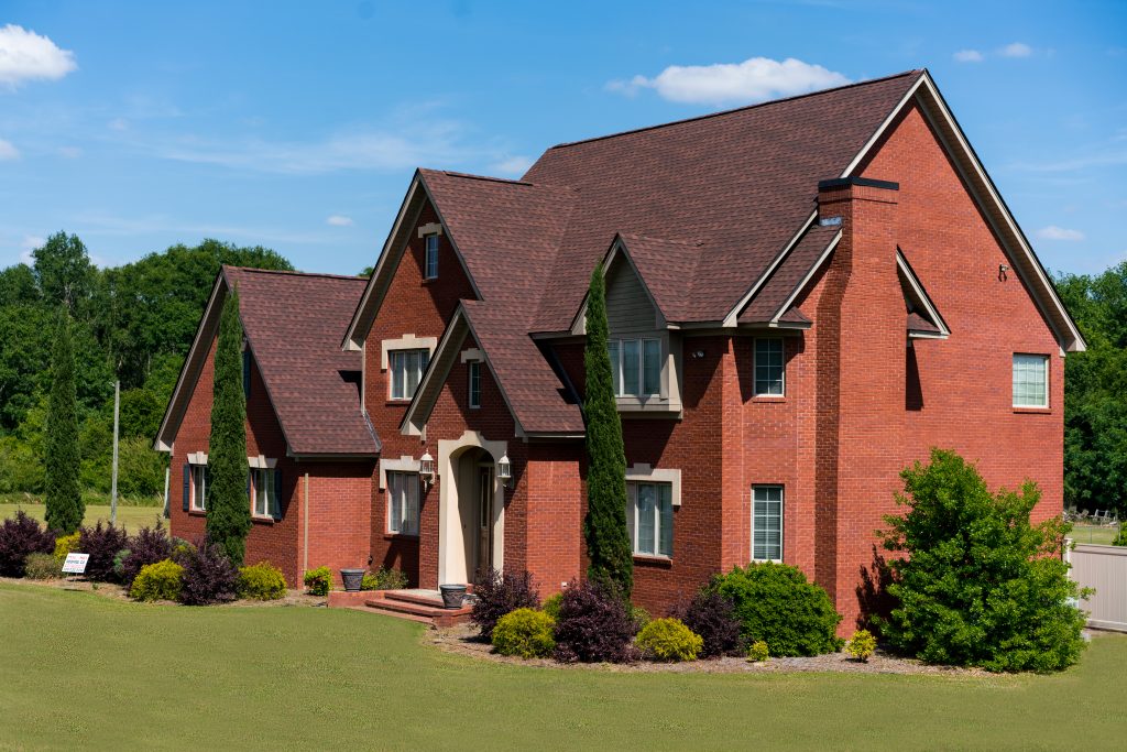 Valdosta Roofing Contractor Gutter & Shingle Roof Installation